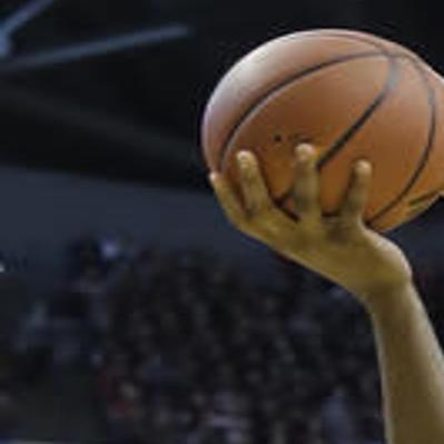 Mitchell Louisville Get Past Indiana Indiana Hoosiers