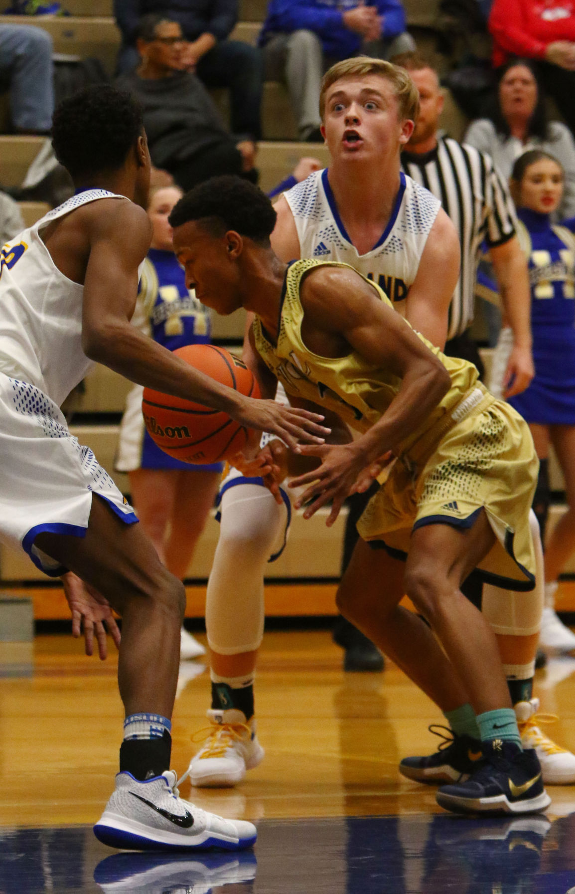 Highland works inside and outside to knock off Noll and improve to 30