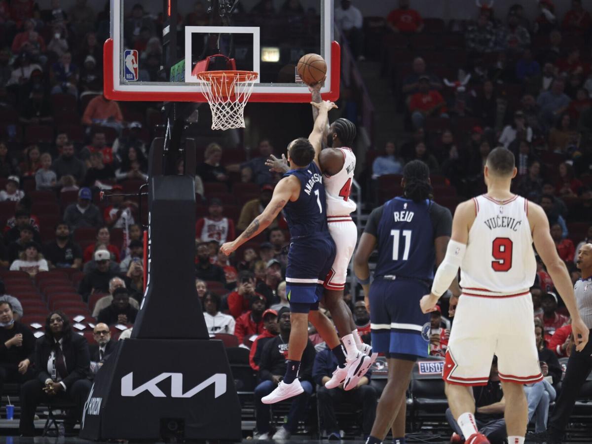 Takeaways: Ayo Dosunmu and Andre Drummond carry the Chicago Bulls