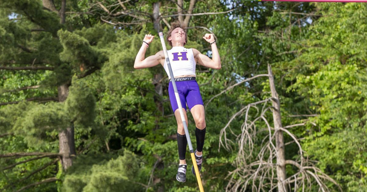 Hobart's Cody Johnston, Portage's Piere Hill win titles at boys track state finals