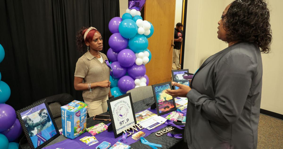 PHOTOS: IUN celebrates graduates of start-up training program with ...