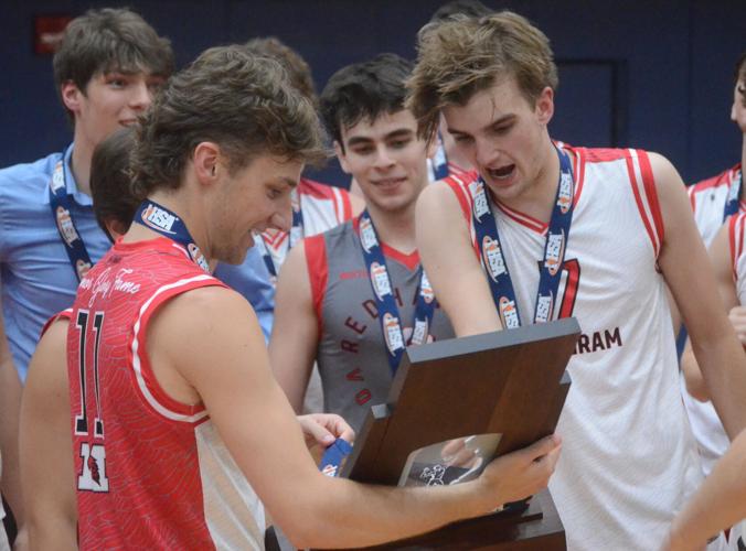 Volleyball coaches recognize 2 outside hitters who helped Marist to state title, national ranking