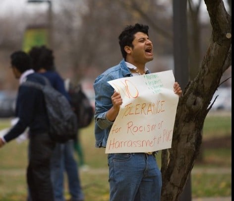PUC students protest professor's comments, Facebook page