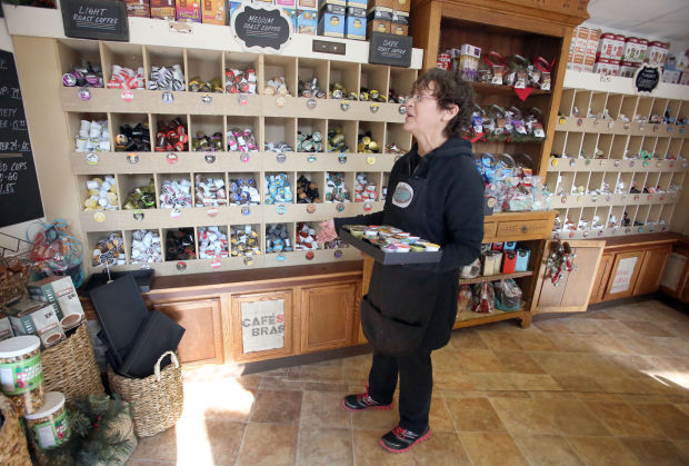 New Cedar Lake Coffee Gift Shop Opens In Time For Holiday Shopping Northwest Indiana Business Headlines Nwitimes Com