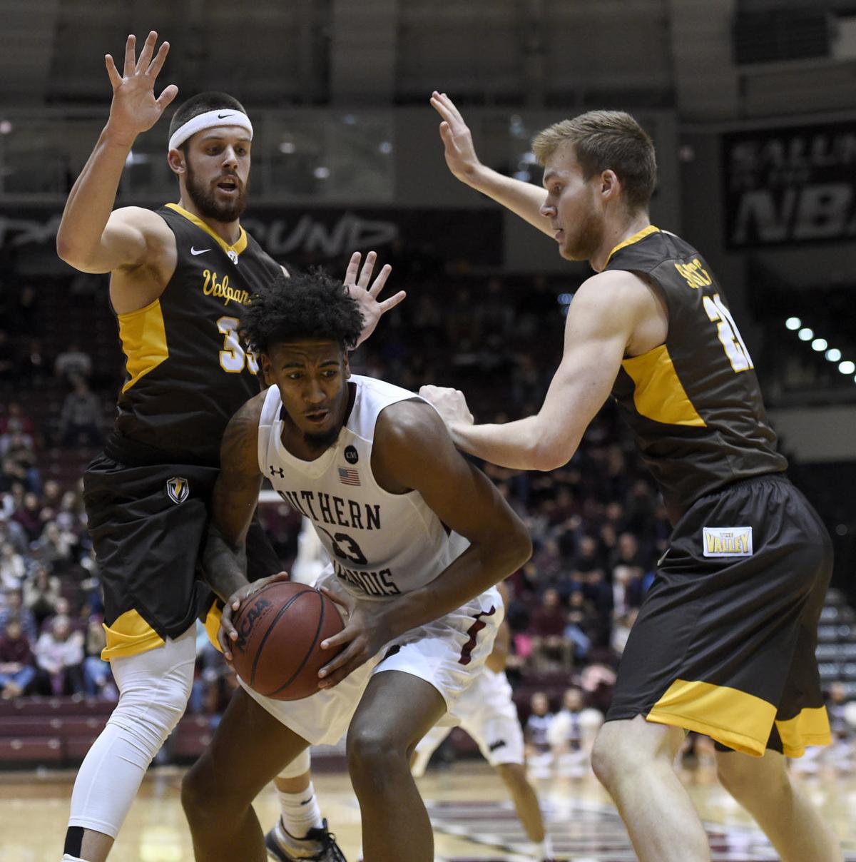 Men S Basketball Stellar Work Ethic Defines Kiser S Role With