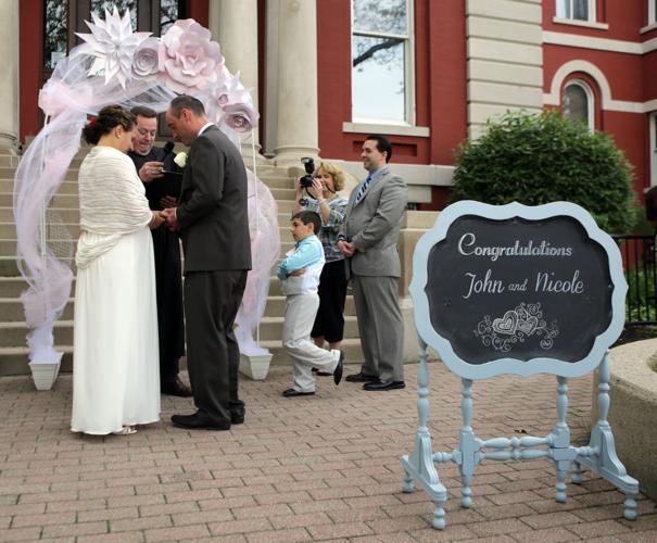 Crown Point event ties knot to Hometown Fest