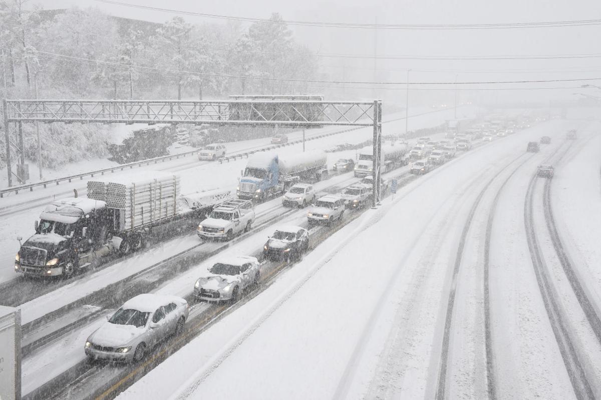 APTOPIX Big Snowstorm Tennessee