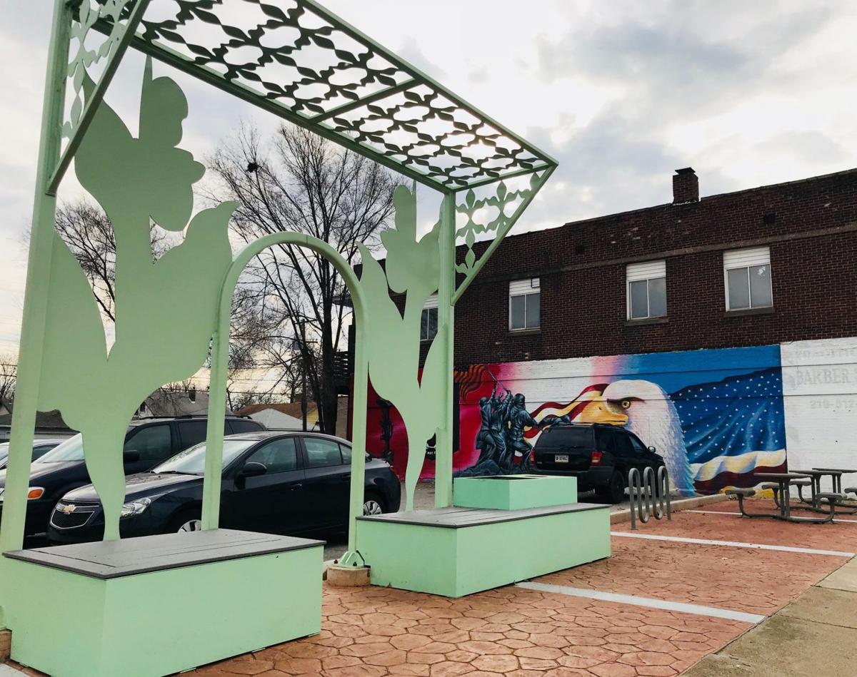 Hessville gets new sculptures, first-of-its-kind parklette