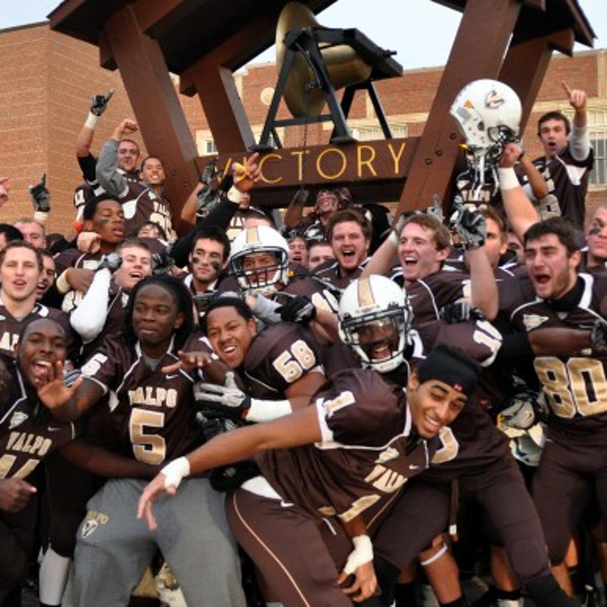 Crusaders Snap Nation S Longest College Football Losing Streak