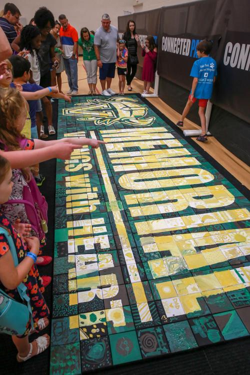 Valparaiso's Memorial Elementary School students unite with back-to-school art project