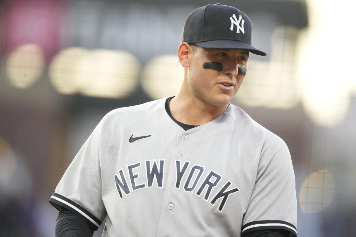Yankees place Anthony Rizzo on injured list due to concussion that