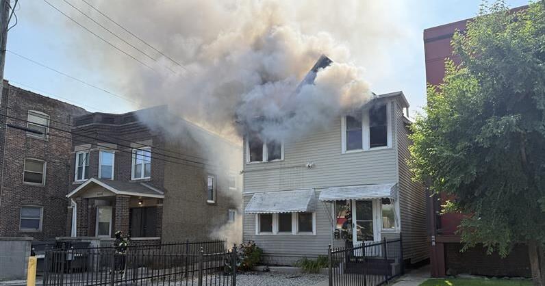 UPDTATE | East Chicago Fire Department extinguishes blaze at residential building