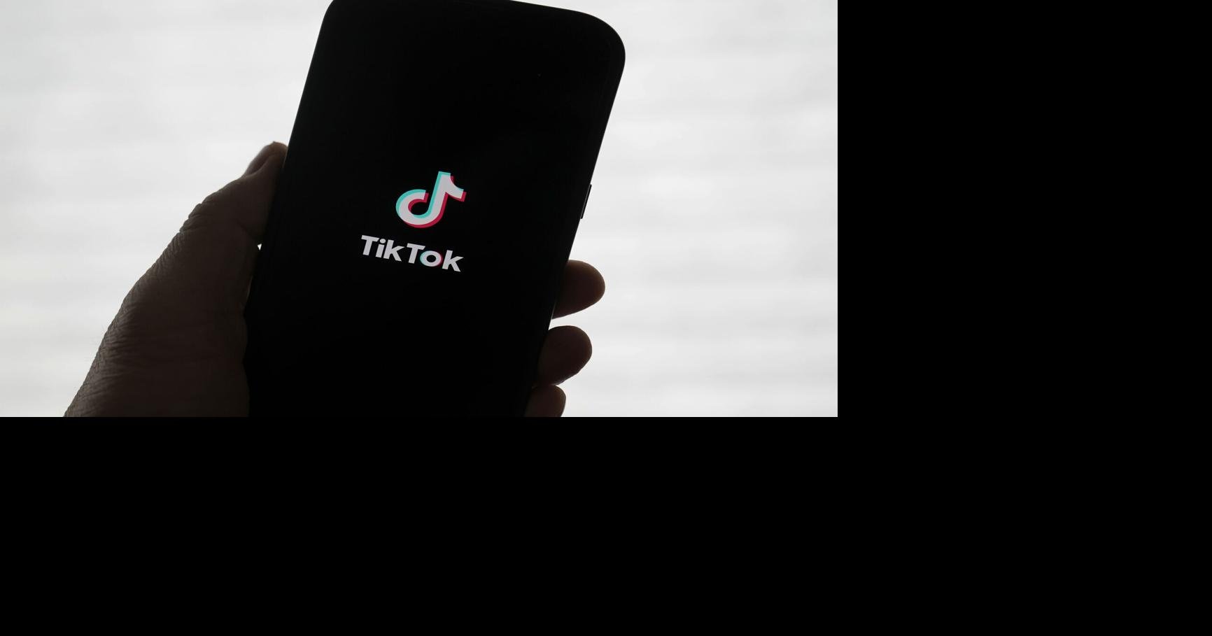 TikTok signs deal to sell US unit to American investors