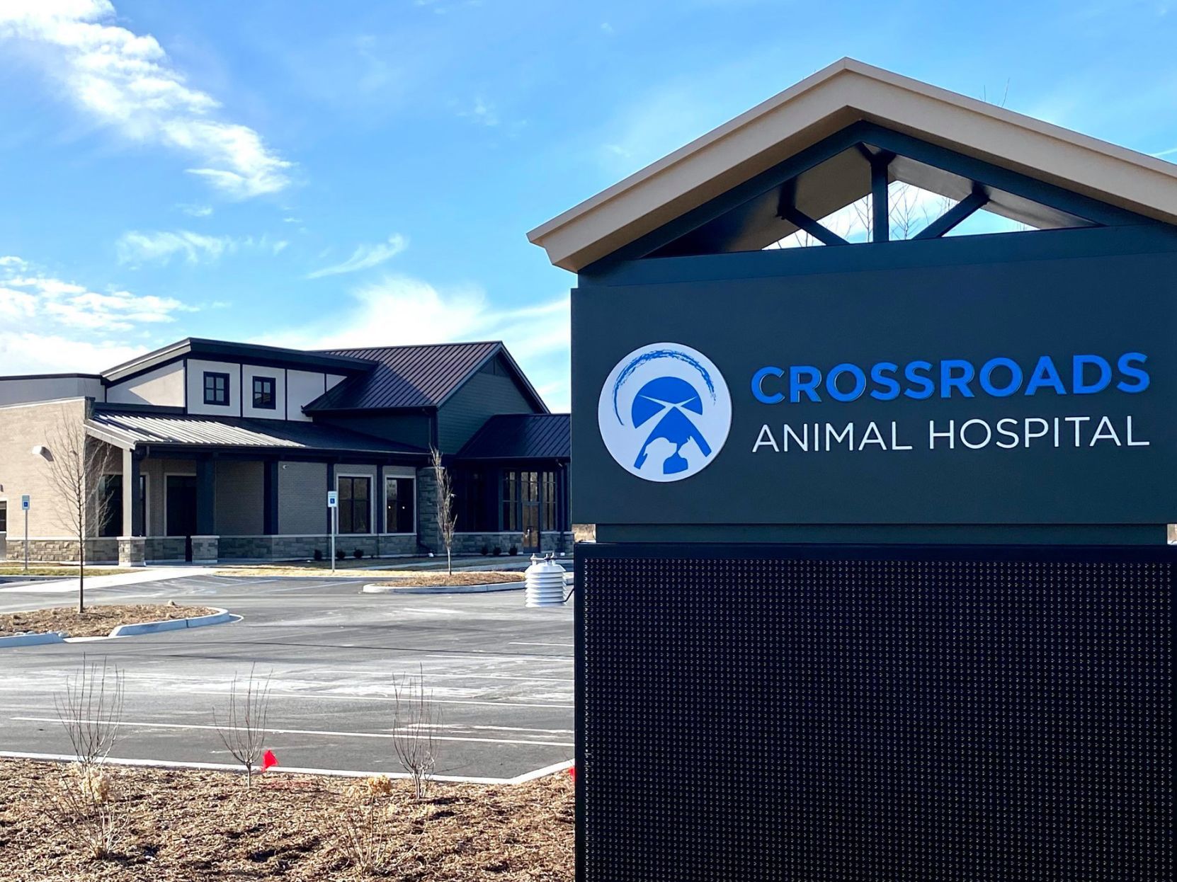 Crossroads Animal Hospital opens in 