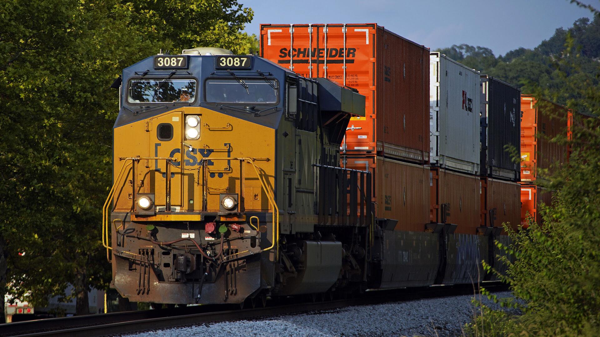 railroad-strike-averted-after-marathon-talks-reach-tentative-deal