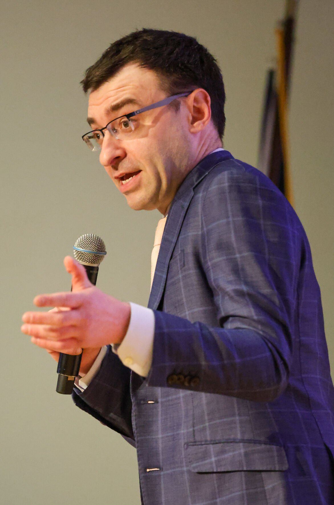 Jason Benetti, White Sox announcer on broadcasting, baseball, and cerebral  palsy, Community Voices