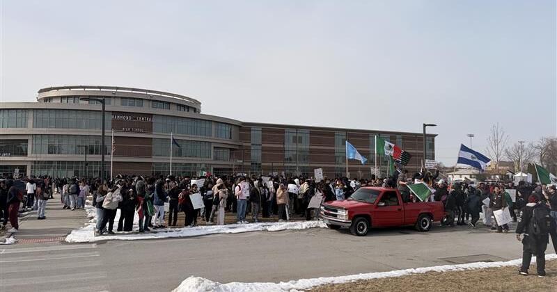 Live updates: Hammond Central students protest, march anti-ICE