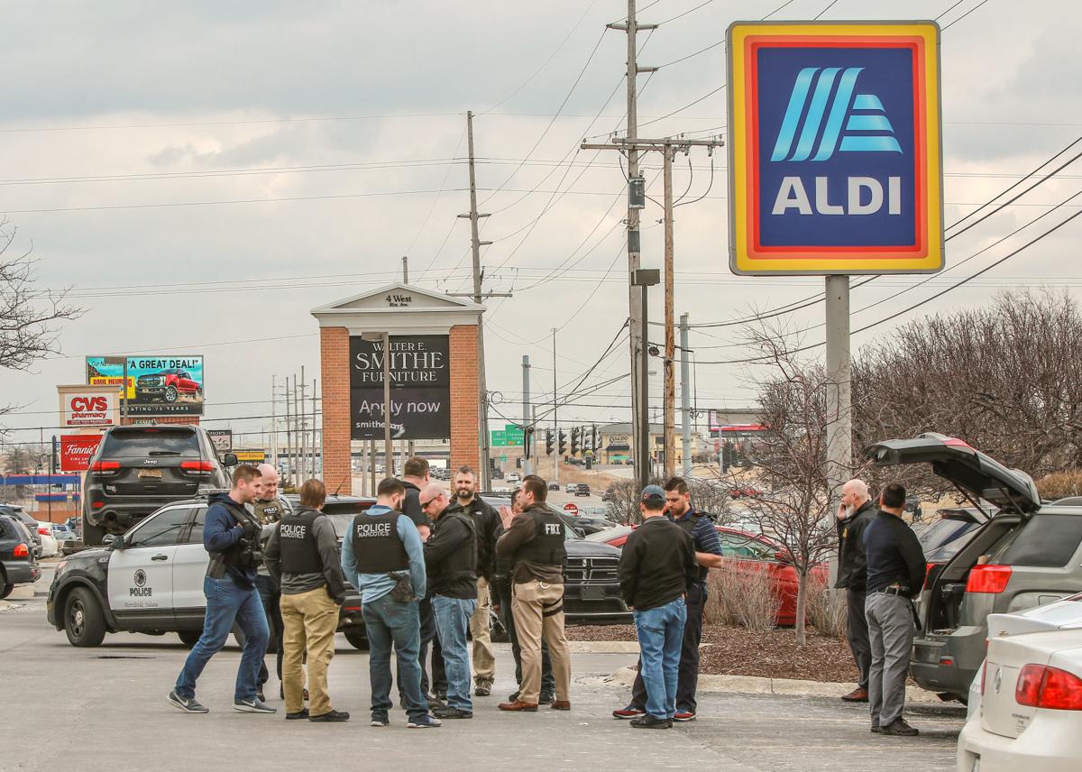 Fbi Swarms Merrillville Aldi Makes An Arrest Crime And Courts