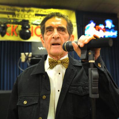 Legendary radio broadcaster Dick Biondi remembered - Vimarsana News
