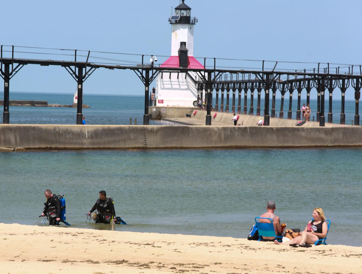 Search In Lake Michigan Finds No Trace Of Teen Latest Headlines Nwitimes Com