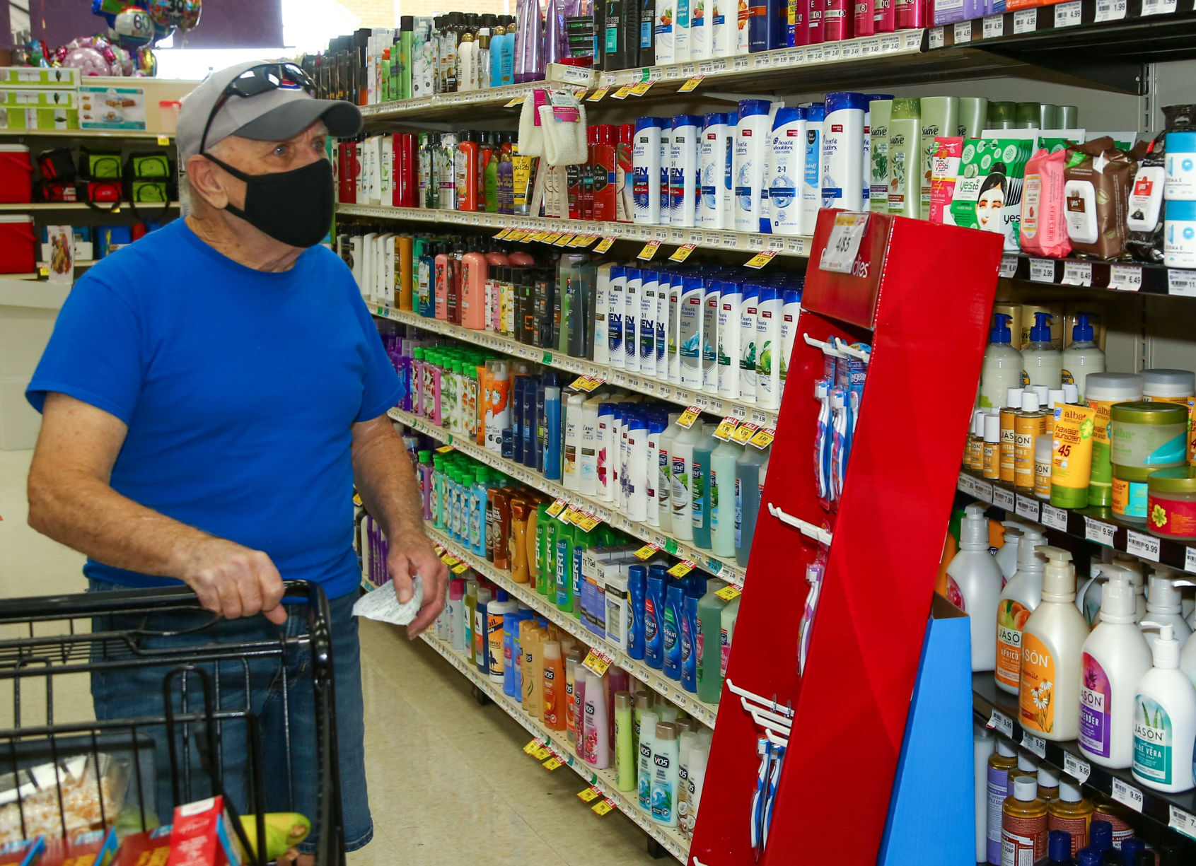 aldi worker dog food