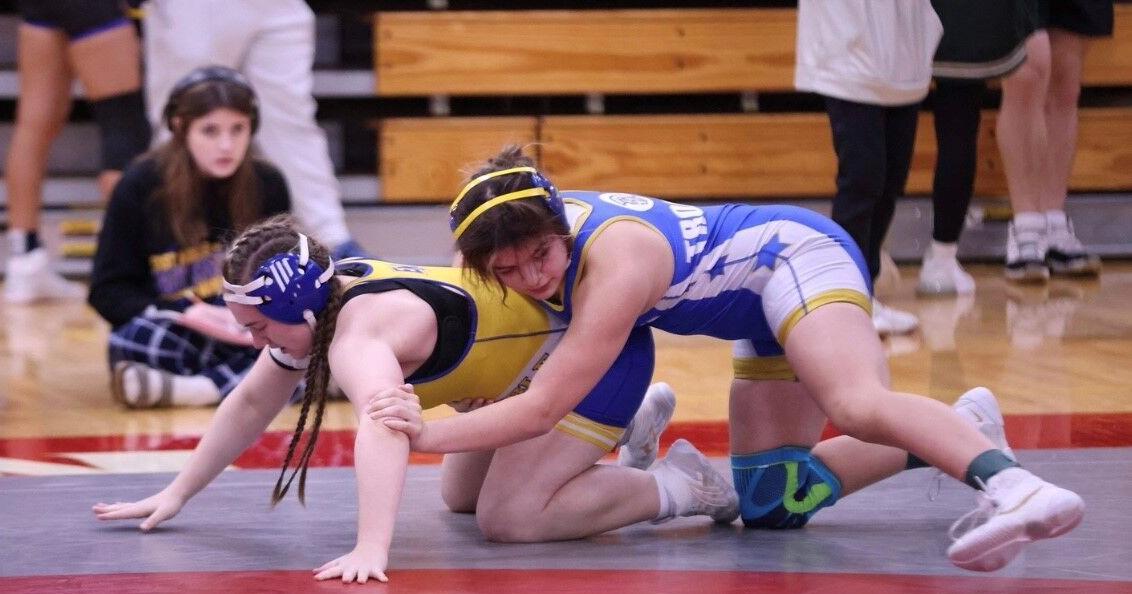 GIRLS WRESTLING 25 wrestlers from Northwest Indiana to watch at this weekend's IHSAA regional meet