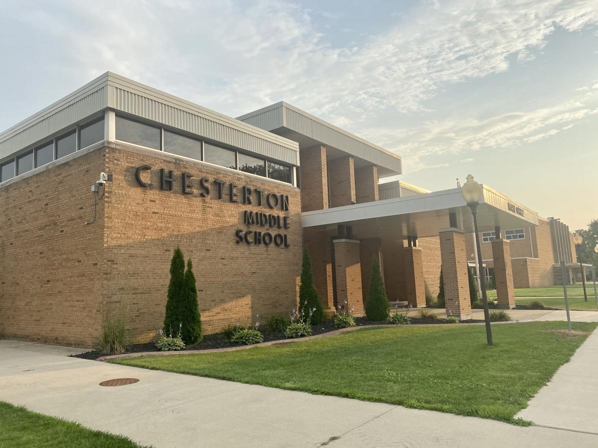 Duneland schools approve leasing Chesterton Middle School