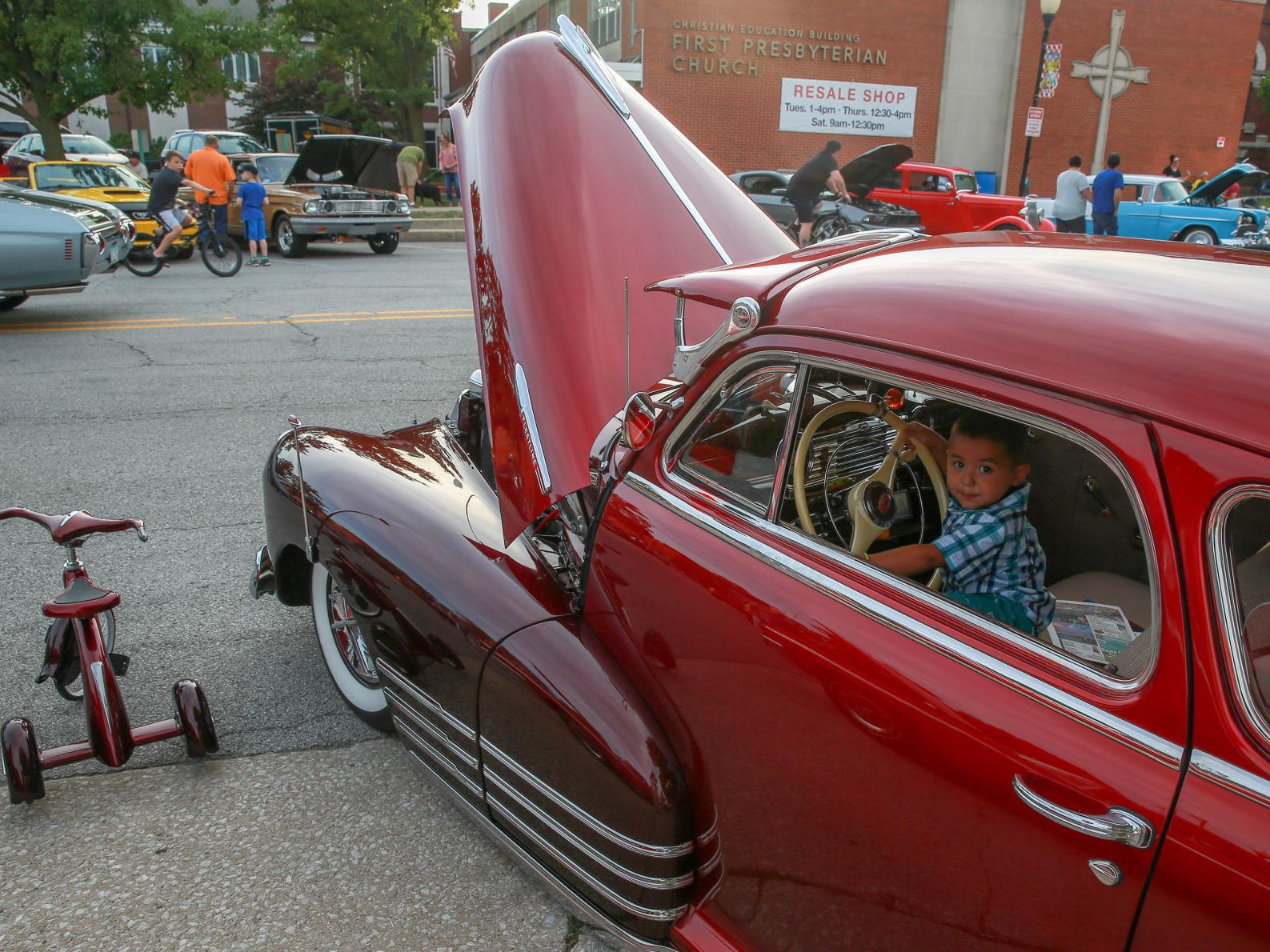 Cruising Creates Camaraderie Sense Of Community Classic Cars