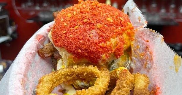 Business Ins and Outs: Mariposa Del Barrio, Pizza Hut, Hawaiian Bros Island Grill, Wingstop and Jersey Mike's opening; Nautical Bowl closes