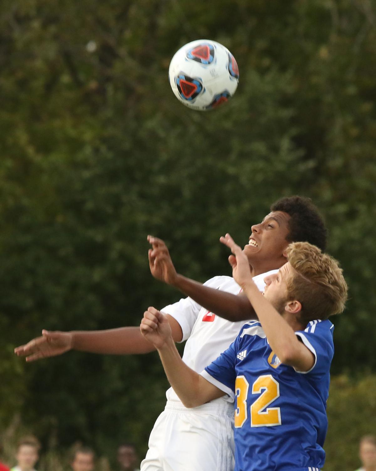 Boys soccer - EC Sectional - Highland-Munster