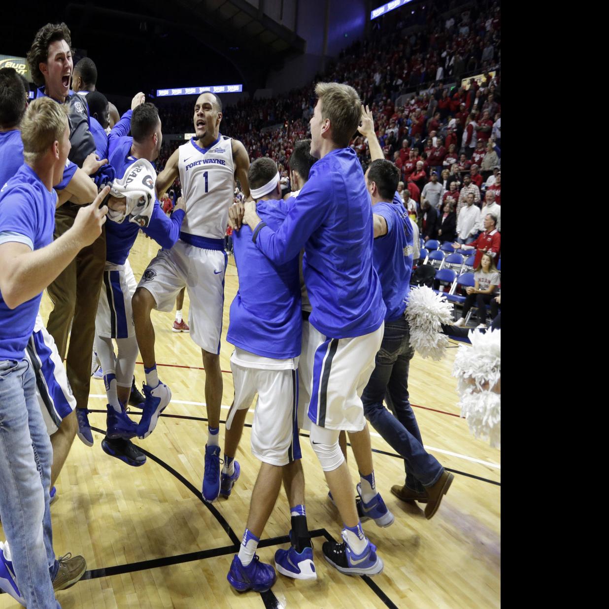Ipfw Shocks No 3 Indiana In Overtime Indiana Hoosiers