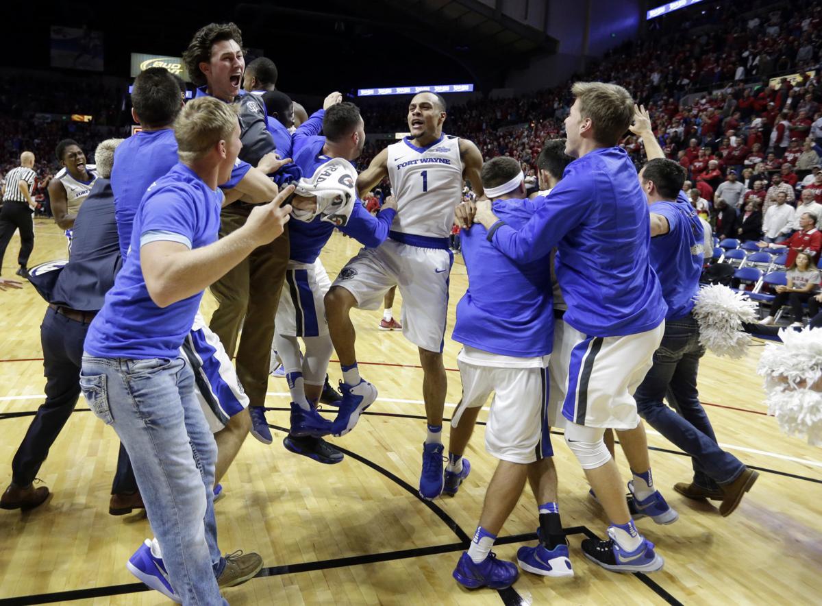 Ipfw Shocks No 3 Indiana In Overtime Indiana Hoosiers