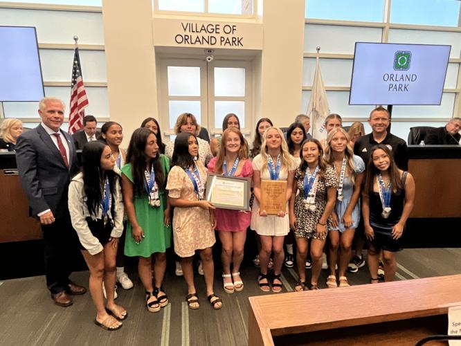 Chicagoland United 17U girls soccer honored for finishing second in nation