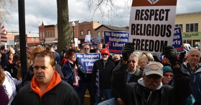 Christian rally decries government intrusion