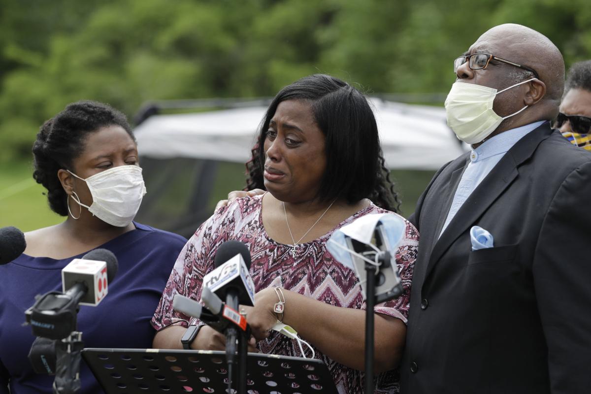 Mom Of Indiana Man Killed By Police Asks Feds To Help Latest