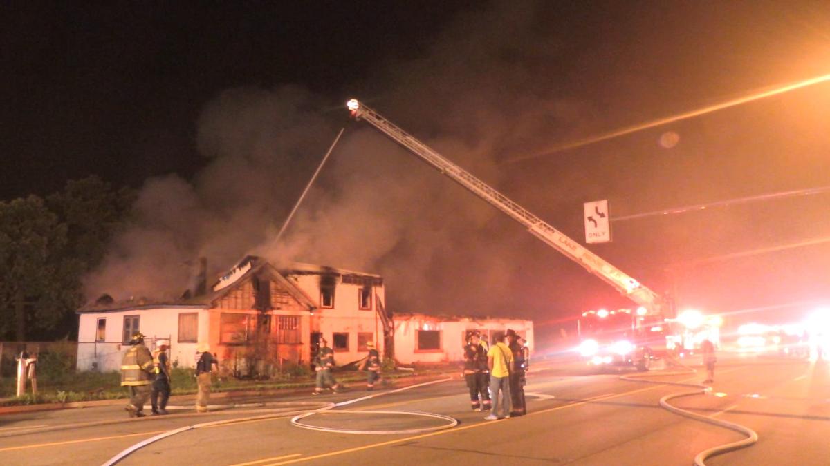 UPDATE Firefighters extinguish 8th suspicious fire in a week; 2 Gary