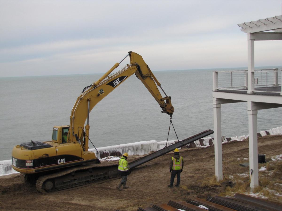 Long Beach homeowners try to battle Lake Michigan erosion
