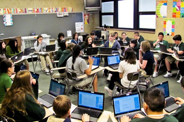 Whiting Middle School Students go Wireless in the Classroom