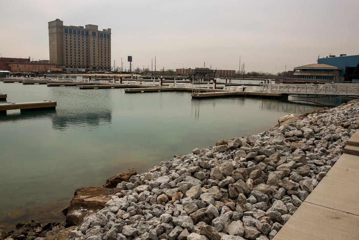 East Chicago lakefront gets 15.5 million makeover with 25foottall