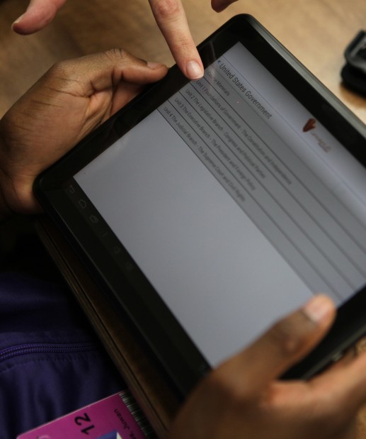 Hammond High students get Kuno tablets Hammond News