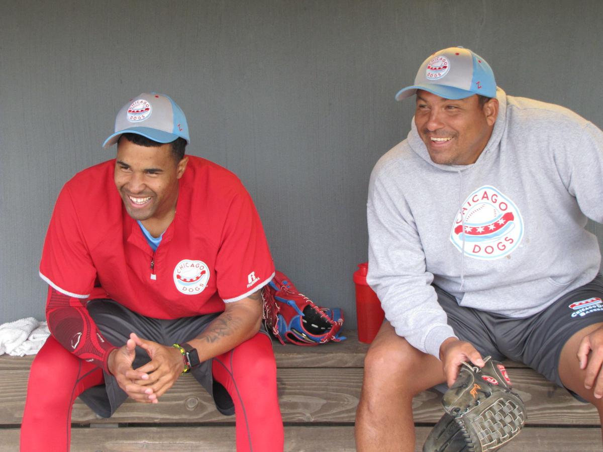 Former Cubs pitcher Carlos Zambrano makes comeback with Chicago Dogs 