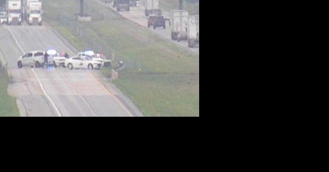 Illinois man rams into multiple police cars after pursuit - Vimarsana News