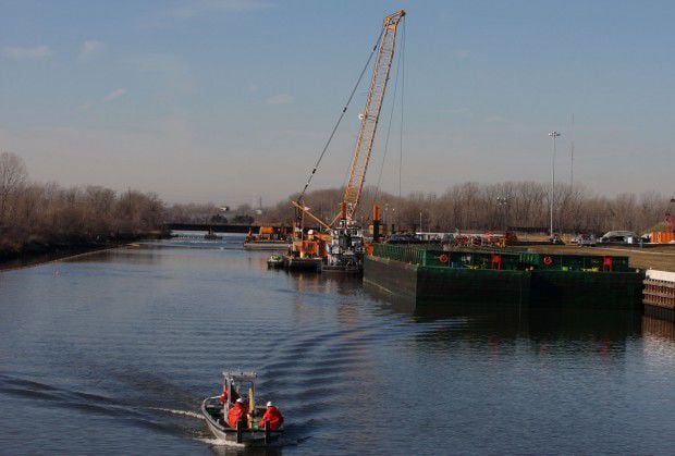 what does it mean to dredge a canal