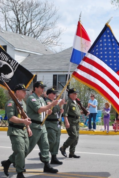 Honor Guard leads parade | South Suburban News | nwitimes.com