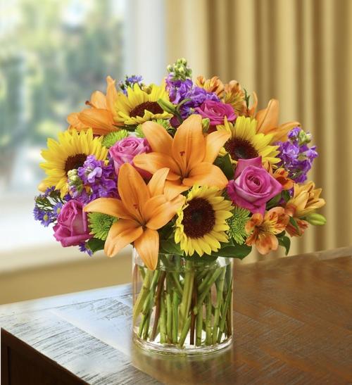 Floral Embrace Fresh Flower Arrangement By 1 800 Flowers Com