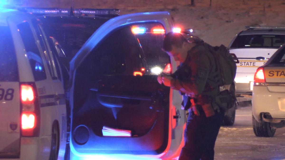 Update 19 Year Old Fatally Shot At Orland Square Mall Gunman