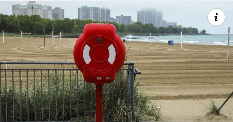Life ring stations on Chicago beaches
