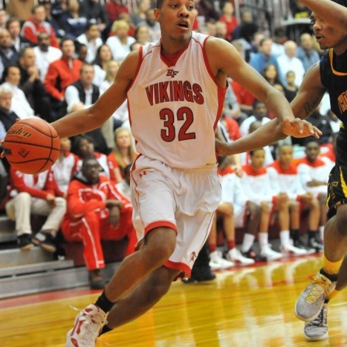 H F Basketball Player Tim Williams Signs With Samford University