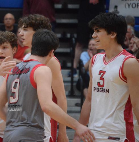 Volleyball coaches recognize 2 outside hitters who helped Marist to state title, national ranking