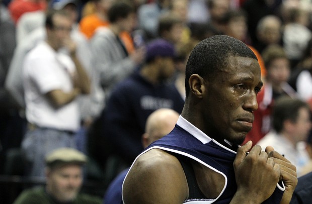 Bishop Noll players give love to their fans in tough loss | NWI Preps Bishop Noll players give love to their fans in tough loss | NWI Preps